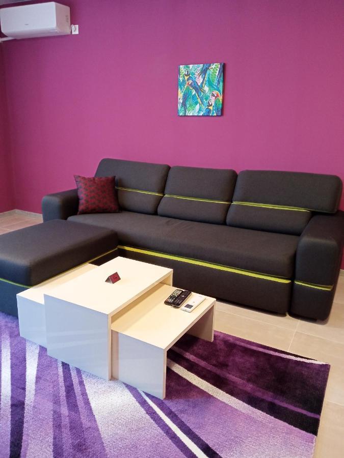 Apartment Ultraviolet Relax *